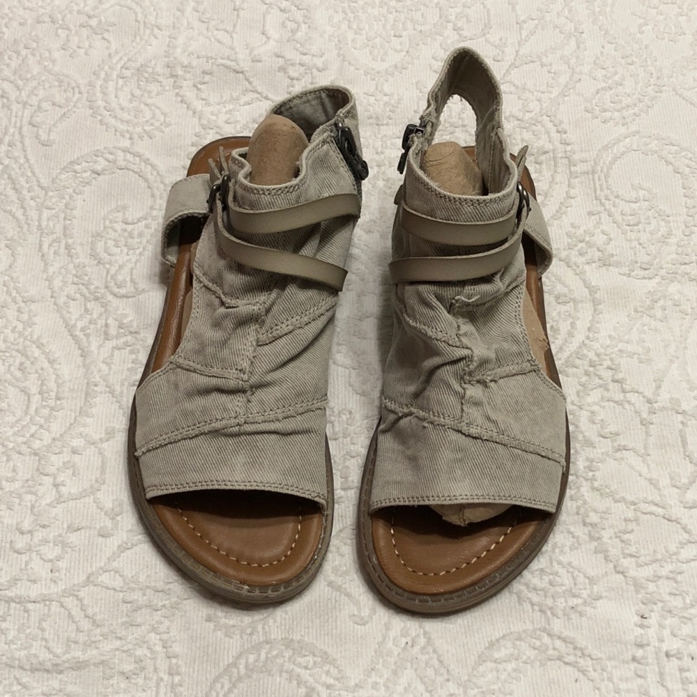 Blowfish Size 8.5M Women’s Canvas Open-Toe Sandals with Side Zip Boho Sheek